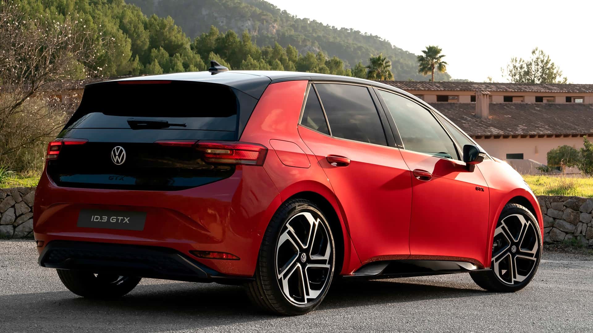 First electric hot car: Volkswagen's 322-hp ID.3 GTX 