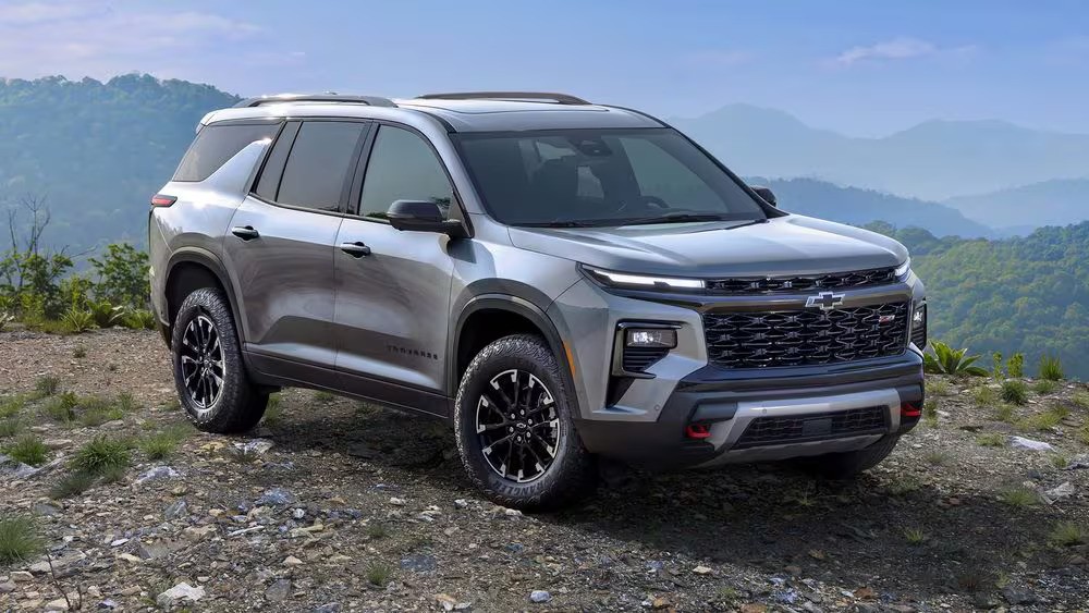 Large families like a 2024 Chevrolet Traverse first drive