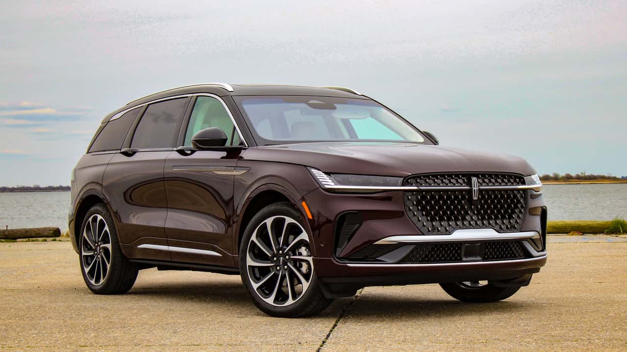 The 2024 Nautilus Hybrid makes the case for Lincoln’s future
