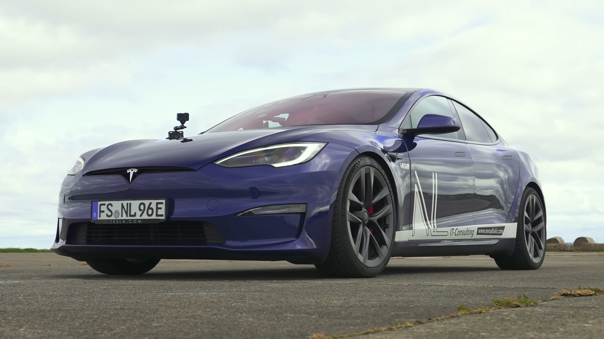 Tesla Model S Plaid is bigger and faster than Revuelto