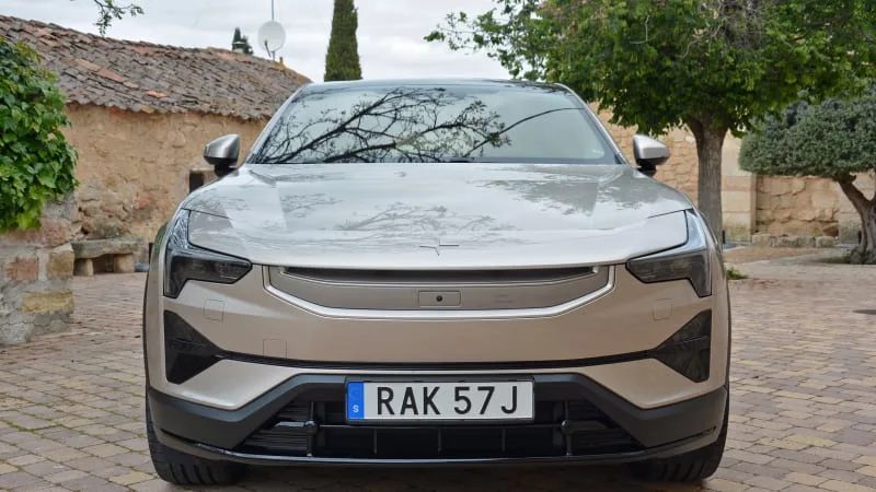 We test the 2025 Polestar 3, Fits most individuals