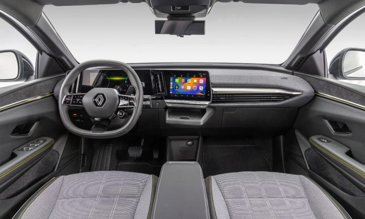 An evaluation is provided for the Renault Scenic E-Tech