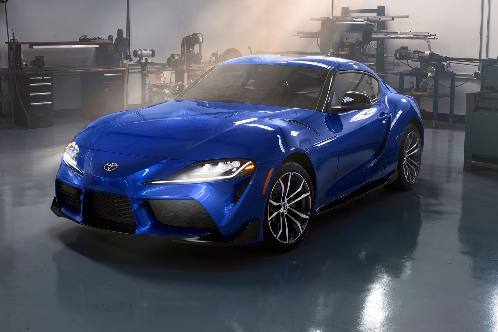 Four-cylinder engines are gone from the 2025 Toyota GR Supra